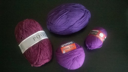 Gomitoli lana viola - gomitoli, varie